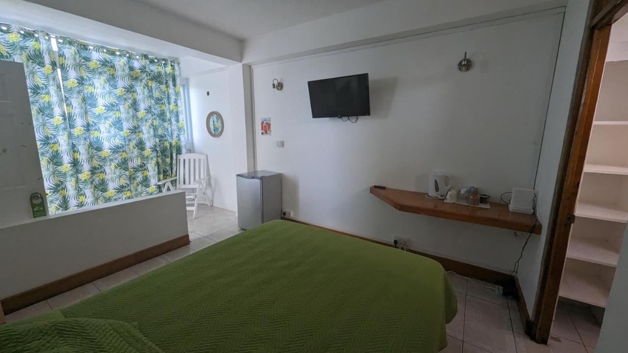 Oemanagement Rooms Roseau Bagian luar foto